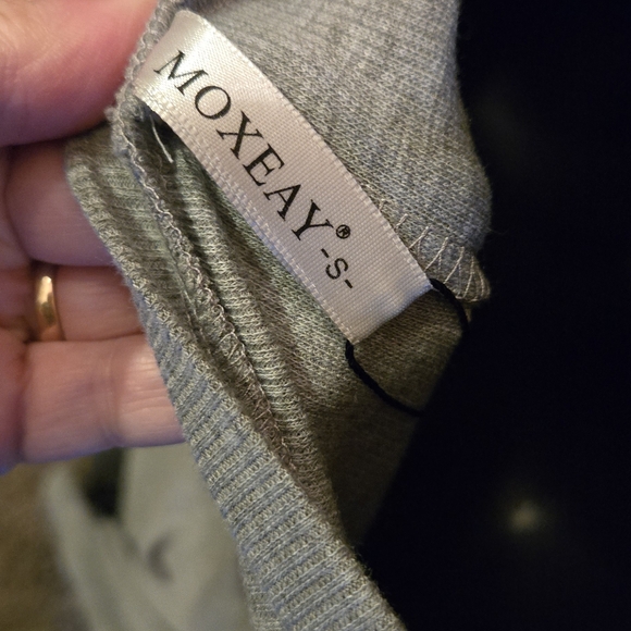 Moxeay SUPER CUTE NWT gray thermal romper szS - Picture 6 of 8